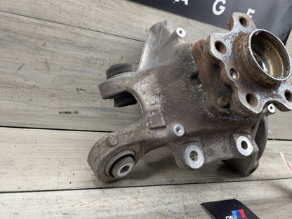 2019 BMW M550i G30 Rear Right Passenger Spindle Knuckle w/ Bearing 6866336 17-23 OEM BMW G30 530 540 M5550 REAR Right Passenger Hub Knuckle Bearing Carrier