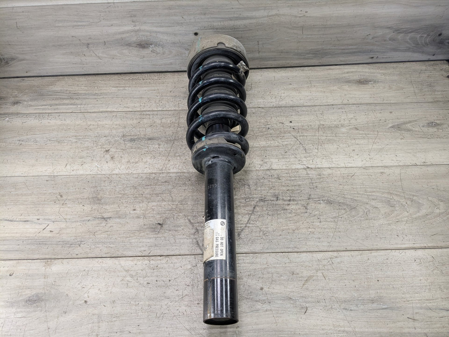 OEM BMW F15 F16 X5 X6 35iX 35dX FRONT Left Driver Strut Shock Absorber Spring