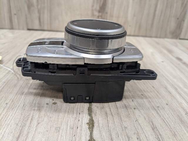 16-22 OEM BMW G11 G12 740 750 iDrive Navigation Controller Knob NBT NAV Button