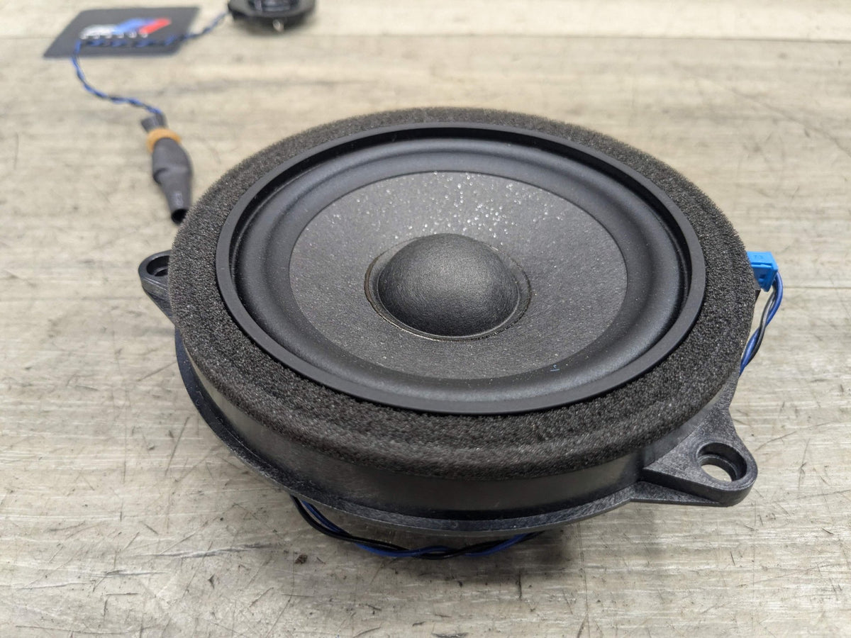 2018-2024 BMW X3 G01 Speakers SET 6809629 Recall or rear cargo rail OEM
