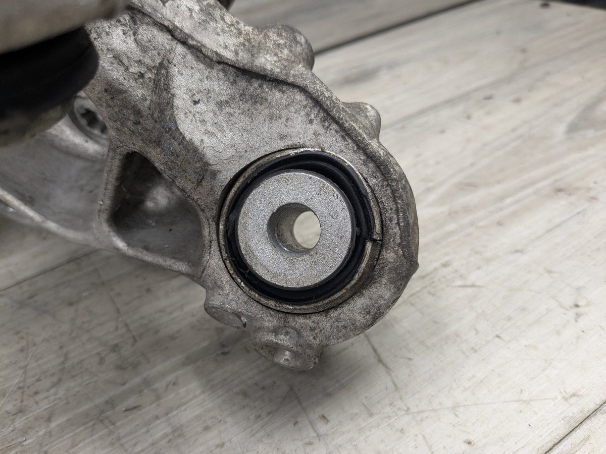 OEM BMW G01 X3 30i 30iX M40iX REAR Right Passenger Knuckle Hub Spindle Bearing