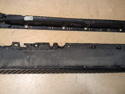 OEM BMW F16 F86 X6 X6M Right Passenger Side Skirt Rocker Panel Molding w Bracket