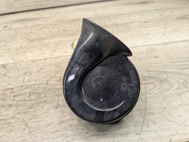 1996 - 2003 BMW Z3 E36 Alarm Horns SET 8407730 M54B25O0
