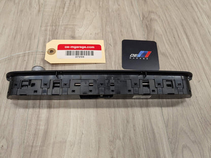 2024   G42 Radio Control Panel 5A63F19