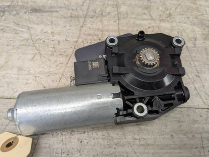 2020 BMW M340i G20 Sunroof Sun Roof Glass Motor 7424804 OEM BMW G20 G22 G26 G42 G80 G82 G87 M2 M3 M4 Sunroof Moonroof Motor Drive Unit