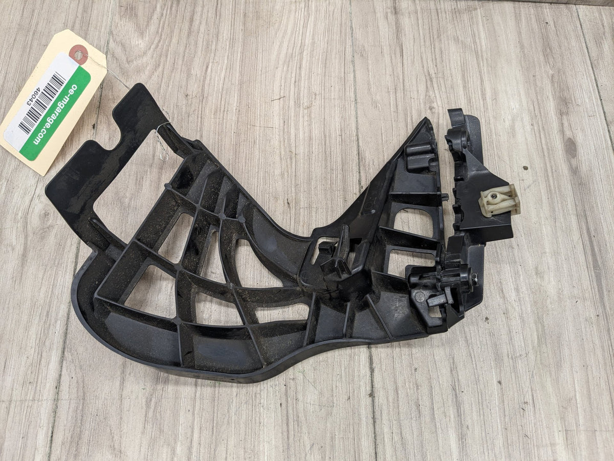 17-23 OEM BMW G30 530 540 Front Bumper Left Driver Side Bracket Support