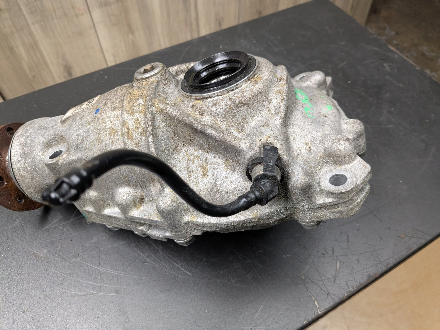 2019 BMW X3 G01 Front Axle Carrier Differential 8679981 18-21 OEM BMW G01 G02 X3 X4 xDrive Front Differential Axle Gearbox Carrier 3.38