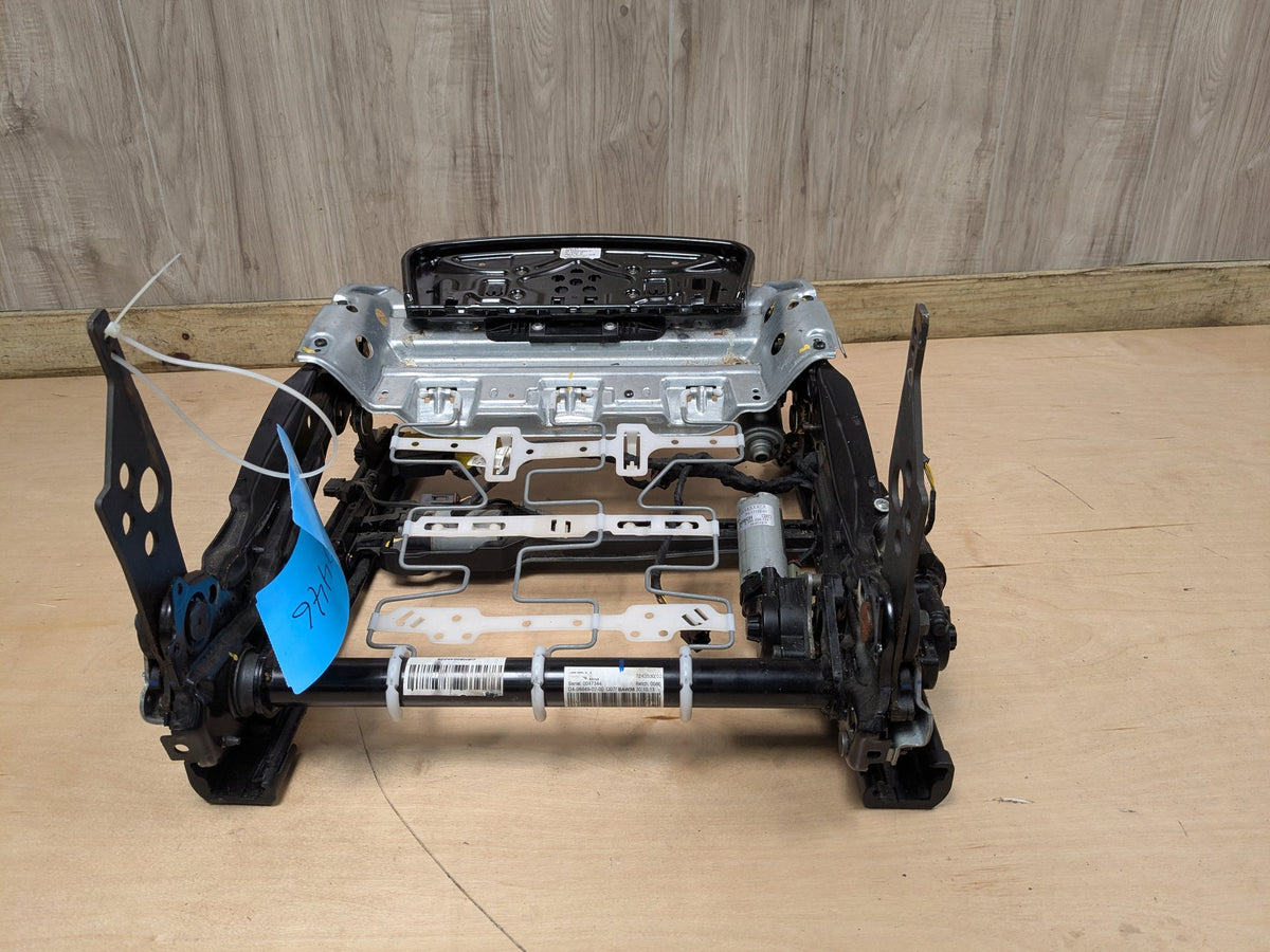 2014 BMW 320i F30 Front Right Passenger Seat Lower Track Frame Assembly 7243530