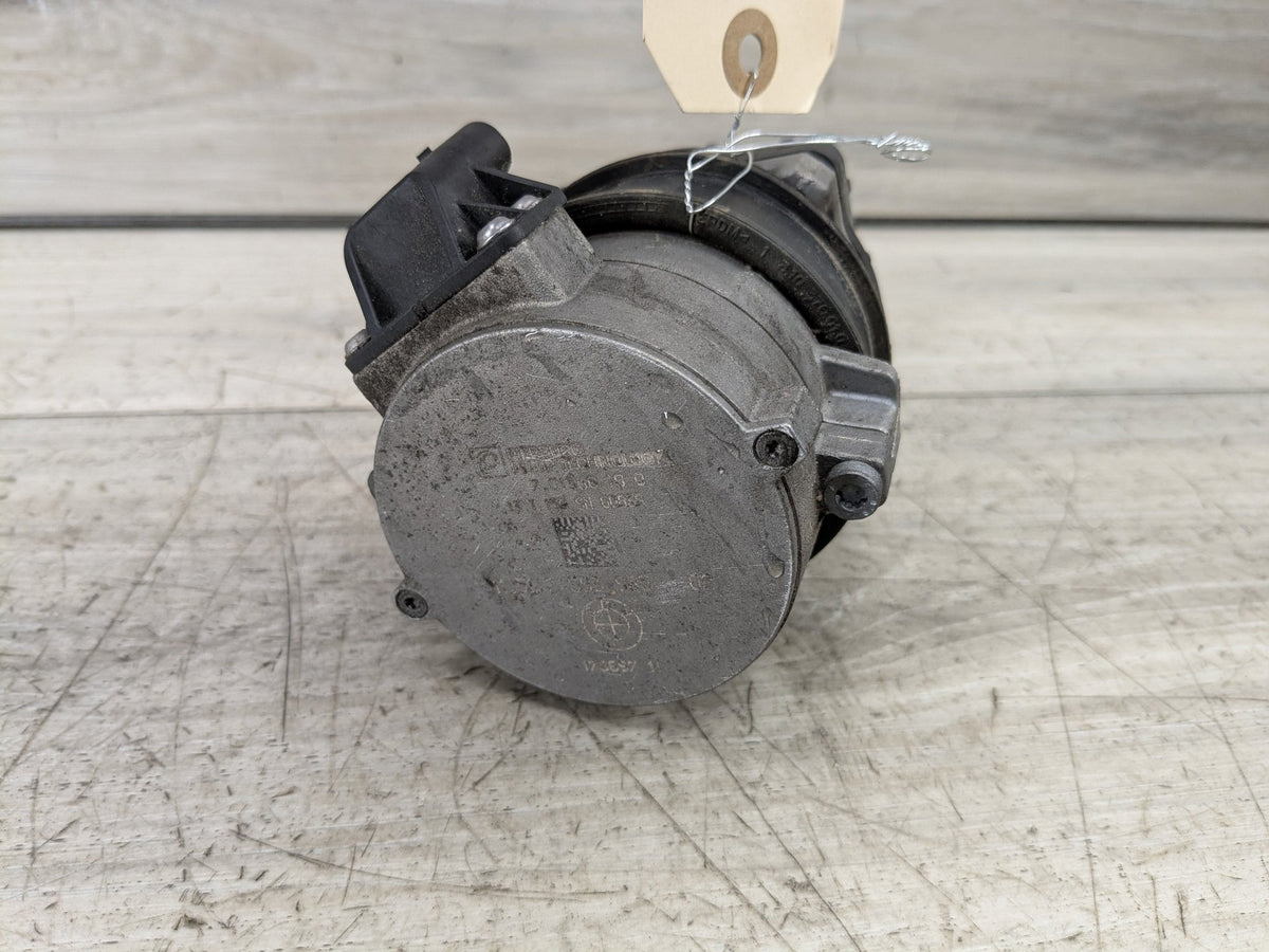 OEM BMW F22 F30 F32 F36 F87 335 435 Engine N55 Auxiliary Electric Water Pump