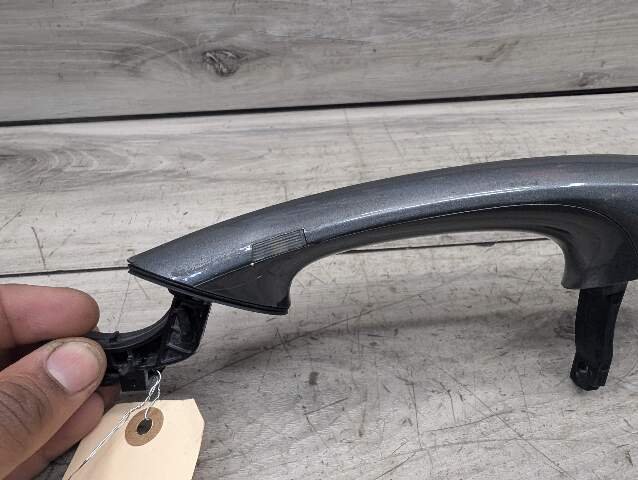 2016 - 2022 BMW 750i G12 Front Left Driver Exterior Door Handle w/ Comfort Access 7413575 N63B44O2