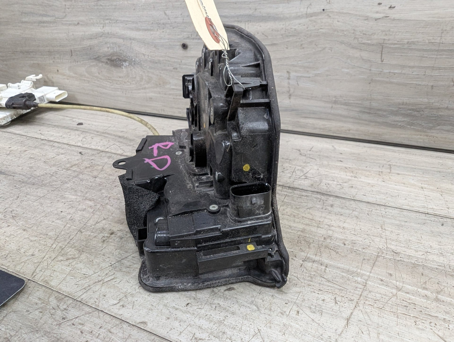 2017 BMW 740i G12 Rear Left Driver Door Latch Lock Actuator w/ Soft Close 2581897 OEM BMW G12 740 750 M760 B7 REAR LEFT DRIVER Door Lock Latch Actuator SOFT CLOSE