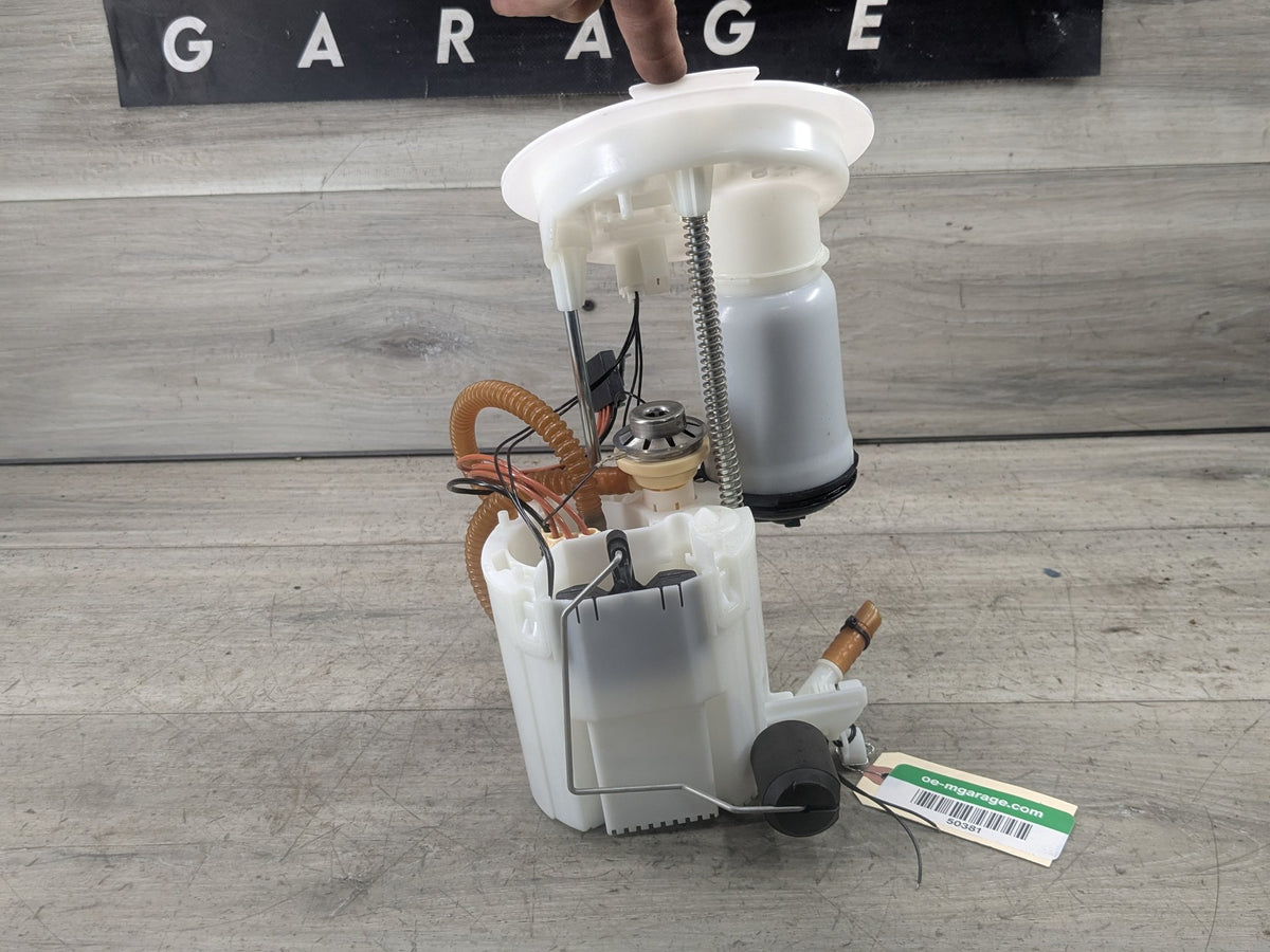 OEM BMW F22 F23 F30 F32 F33 F34 F36 Engine B58 Gas Fuel Tank Sending Pump Unit