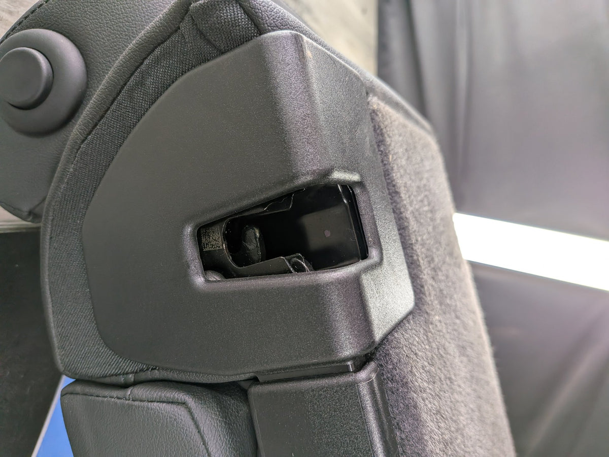 2018-2024 BMW X3 G01 Rear Center Middle Seat W/ Cupholder Armrest Assembly 7469760 OEM