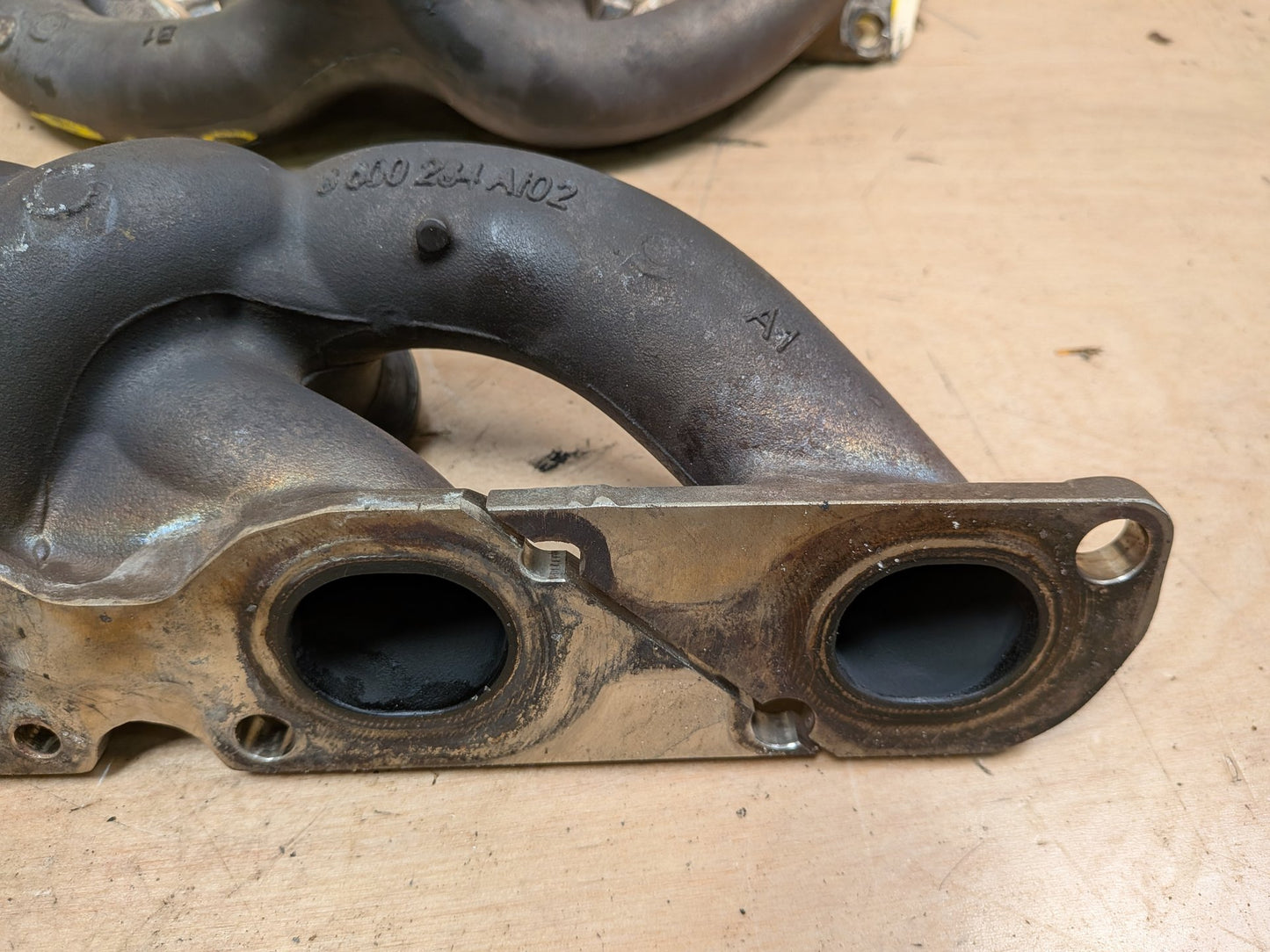 OEM BMW G11 G12 G30 Engine N63R V8 4.4L Twin Turbo Exhaust Manifold Headers SET