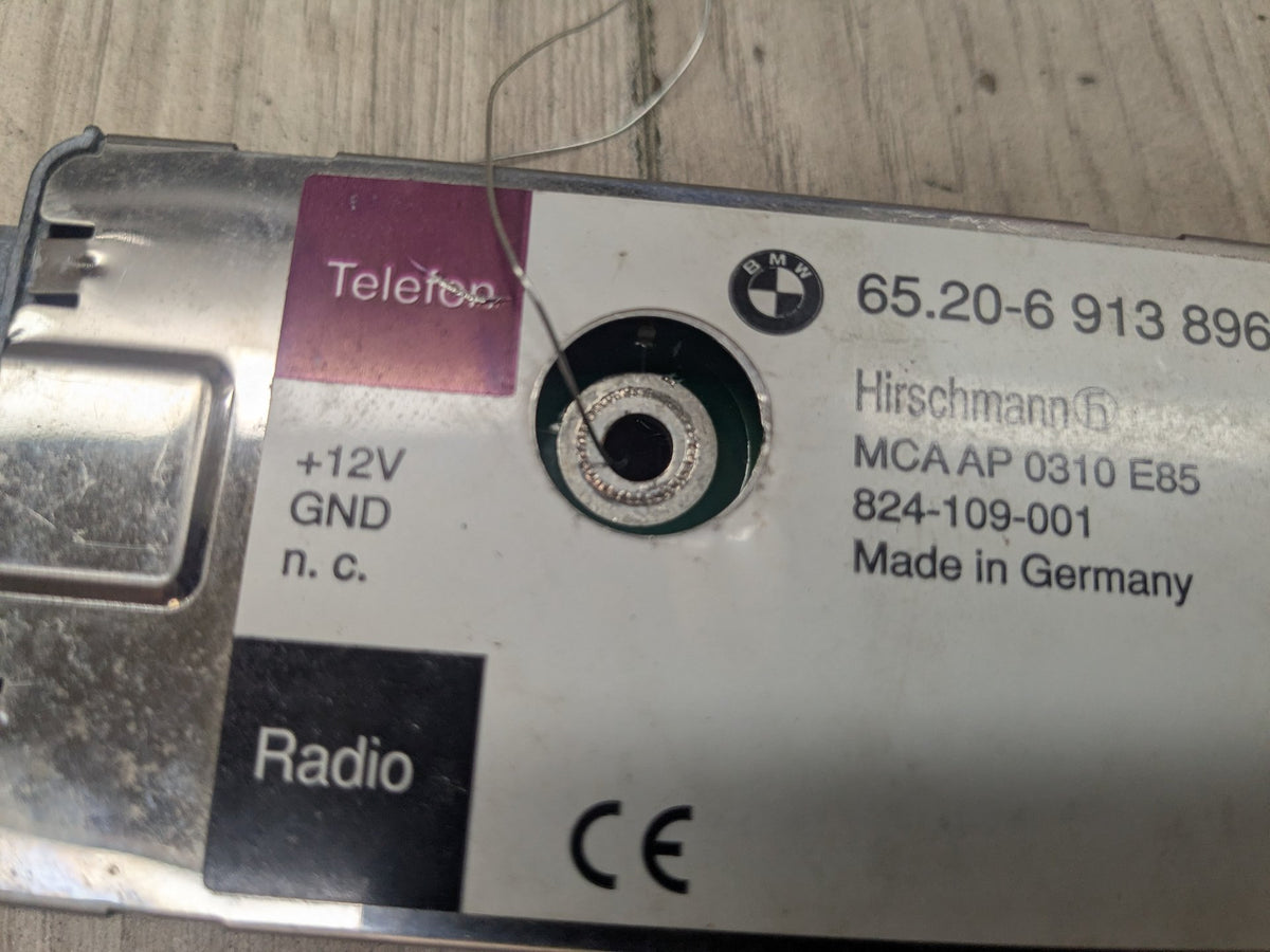 03-08 OEM BMW E85 E86 Z4 Radio Antenna Amplifier Module Unit