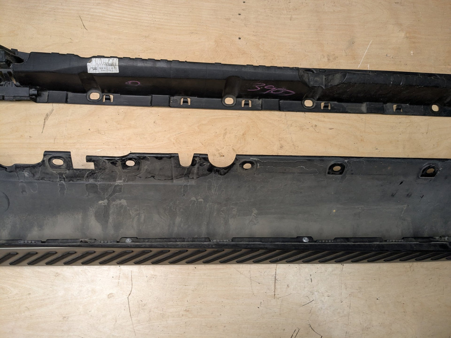 OEM BMW F16 F86 X6 X6M Right Passenger Side Skirt Rocker Panel Molding w Bracket