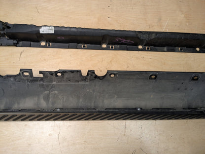 OEM BMW F16 F86 X6 X6M Right Passenger Side Skirt Rocker Panel Molding w Bracket