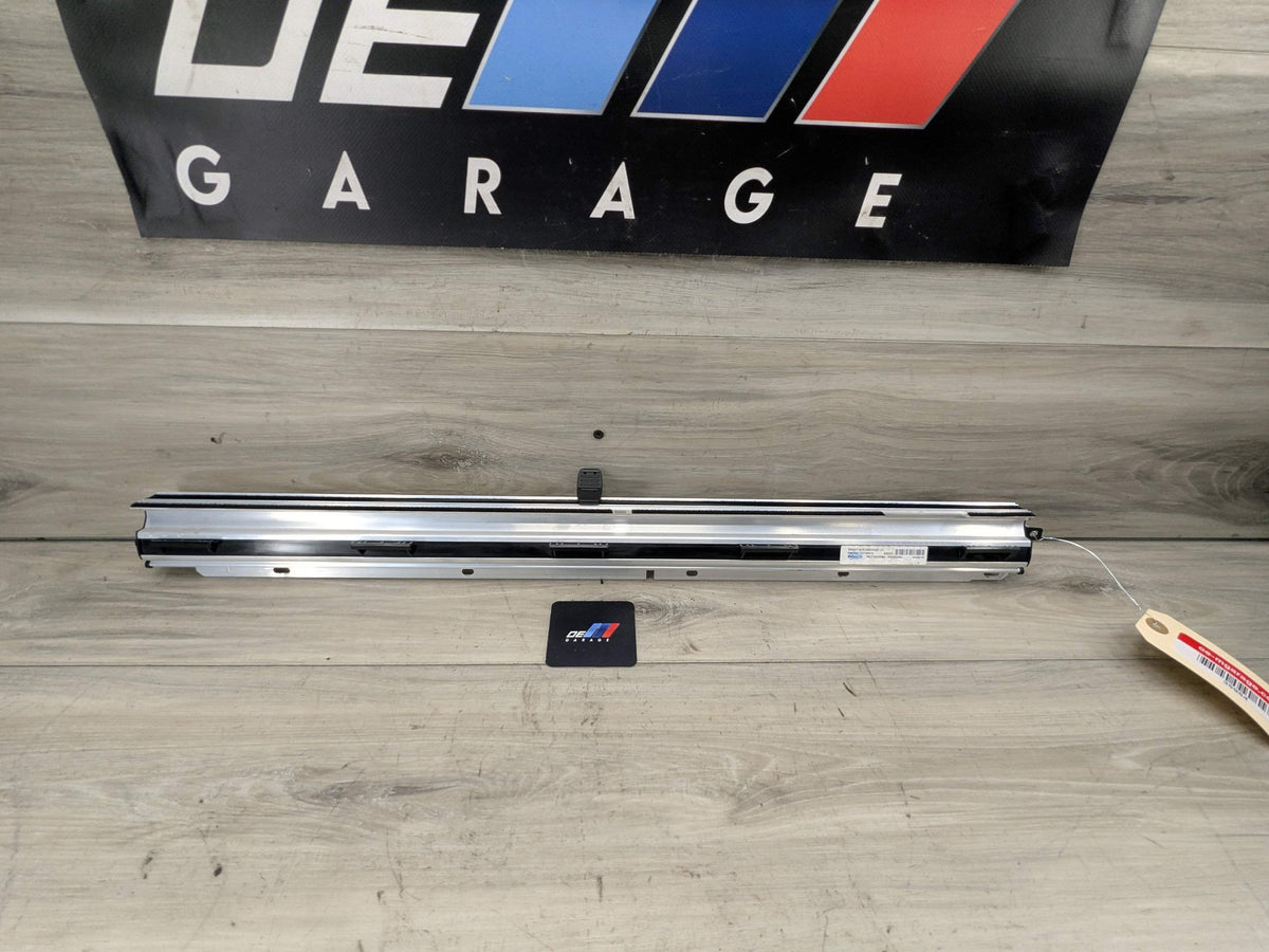 15-19 OEM BMW F16 F86 X6 REAR LEFT Driver Side Door Window Roller Sunshade Blind
