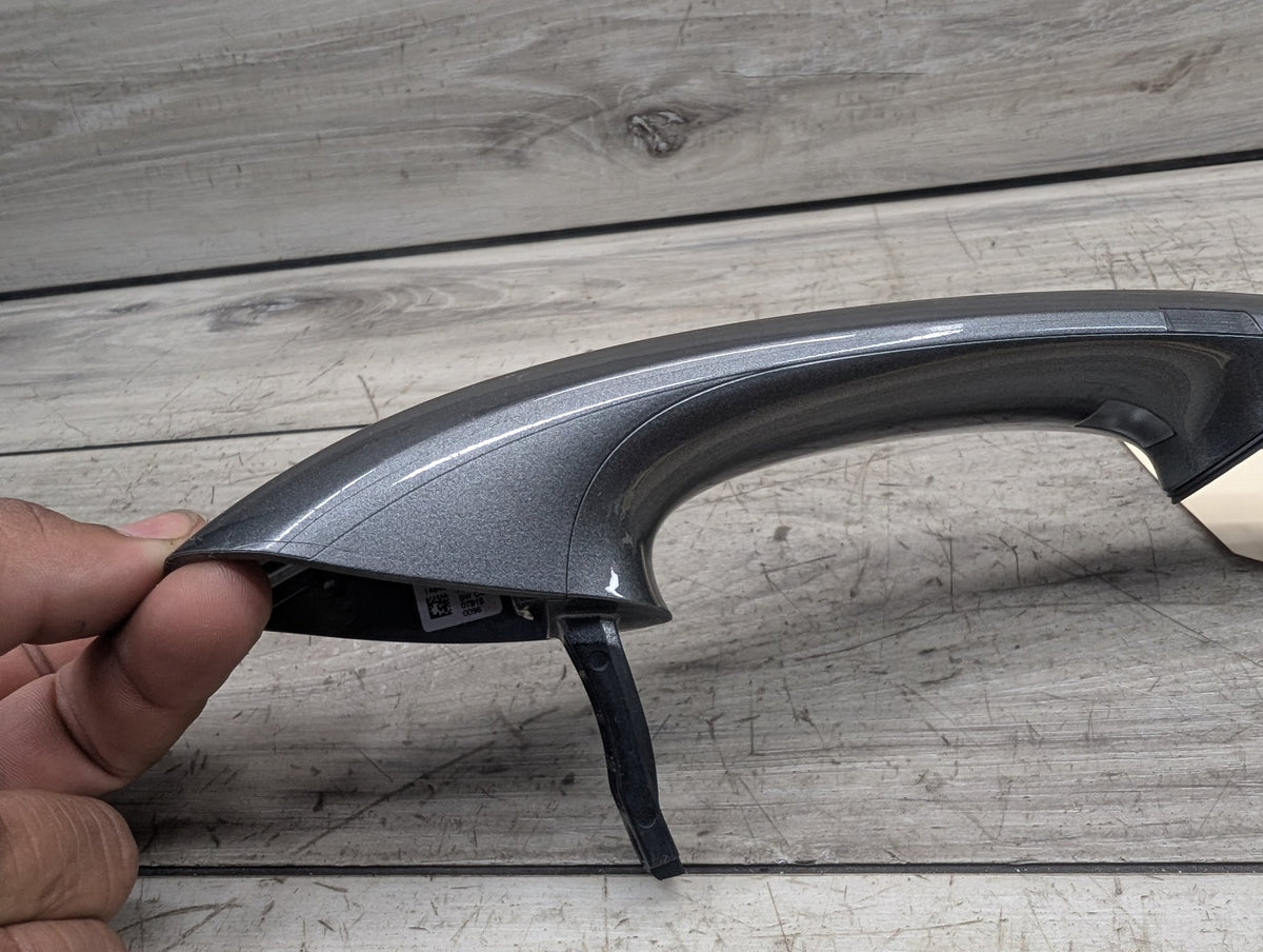 2016-2022 BMW 750i G12 Front or Rear Right Passenger Exterior Door Handle w/ Comfort Access 7413564 OEM
