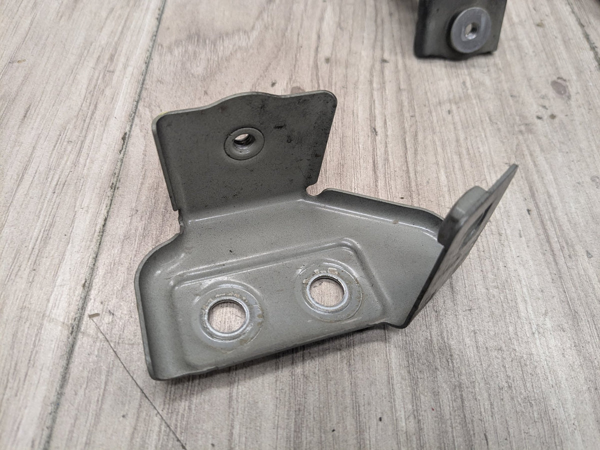 16-19 OEM BMW G11 G12 750 Front Right Passenger Fender Wing Holder Bracket SET
