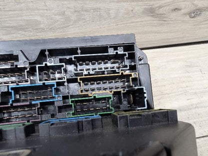 OEM Mercedes A207 W212 E550 Front SAM Module Relay Fuse Junction Box