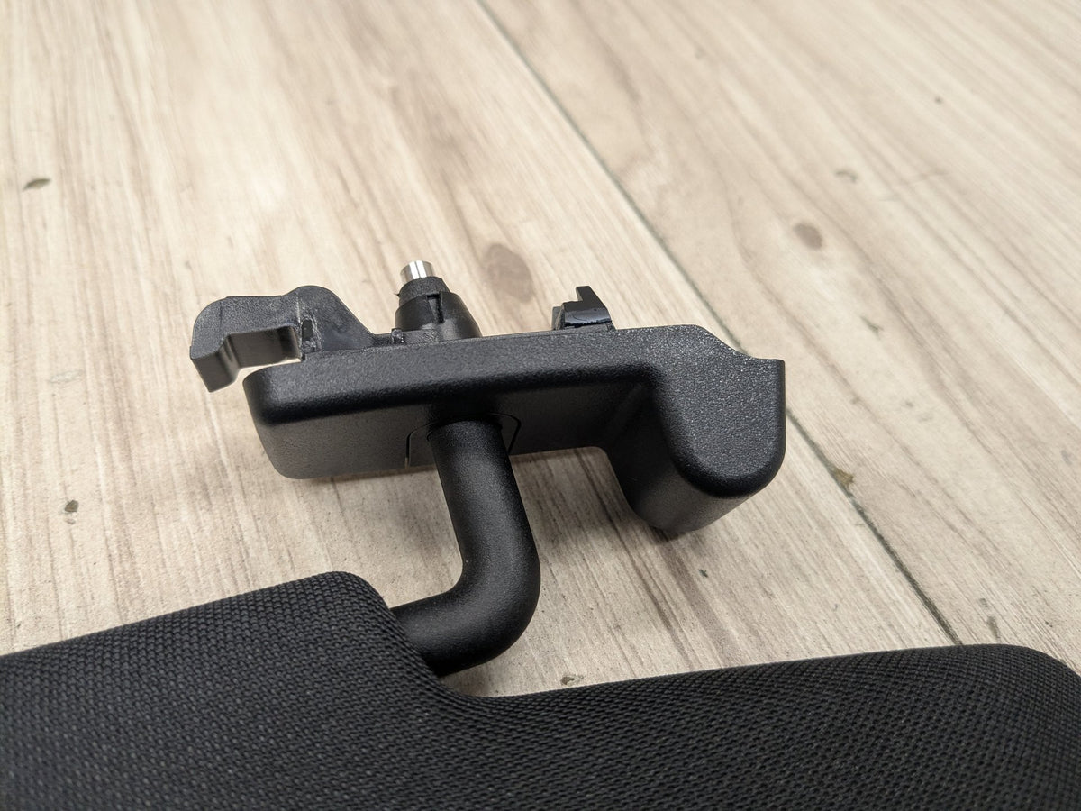 OEM Mercedes W212 E350 E550 Front Right Passenger Interior Sun Shade Visor Black
