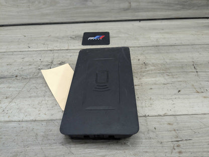 OEM BMW G20 G22 G23 G26 G80 M3 Center Console Storage Phone Car Wireless Charger