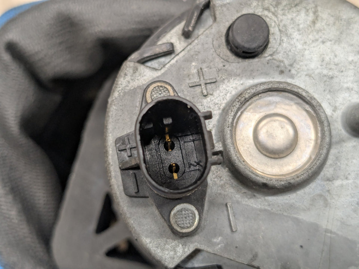 OEM Mercedes C207 W212 W218 W222 X166 M276 Engine Auxiliary Coolant Water Pump