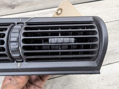 1996 - 2003 BMW Z3 E36 Dashboard Dash Board Middle Center Air Vent 8397713 M54B25O0