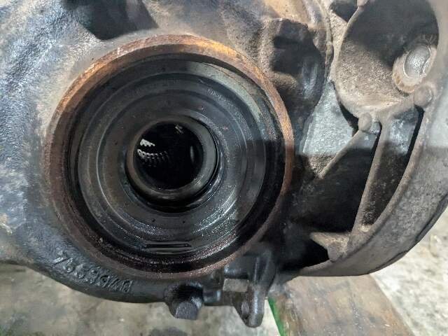 07-13 OEM BMW E70 X5 3.5d Rear Differential Axle Carrier 3.64 DIESEL M57