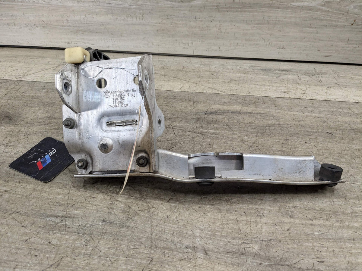 10-15 OEM BMW F02 F10 F12 Front Bumper Right Passenger Support Adapter Bracket