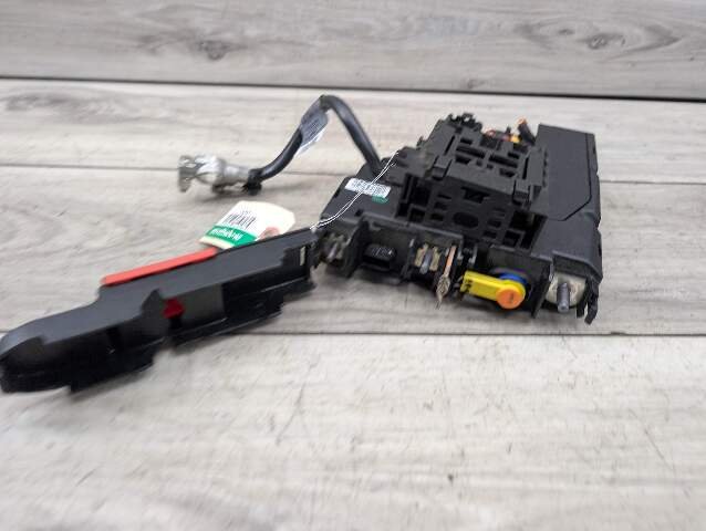 OEM Mercedes W204 W207 E550 Fuse Relay Box Junction Terminal