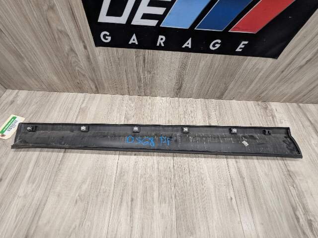 OEM BMW F25 F26 X3 X4 Front Right Passenger Door Lower Molding Molding Trim