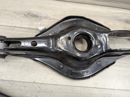 2022 BMW M340i G20 Rear Right Passenger Control Arms SET 6886451 OEM BMW G20 G22 G23 G26 G29 G42 Rear Right Passenger Upper Lower Control Arm SET