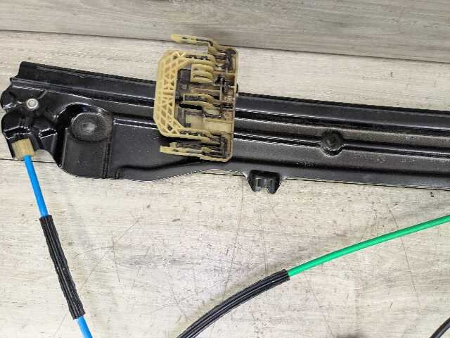 OEM BMW F10 528 535 550 M5 FRONT Right Passenger Door Window Regulator Motor