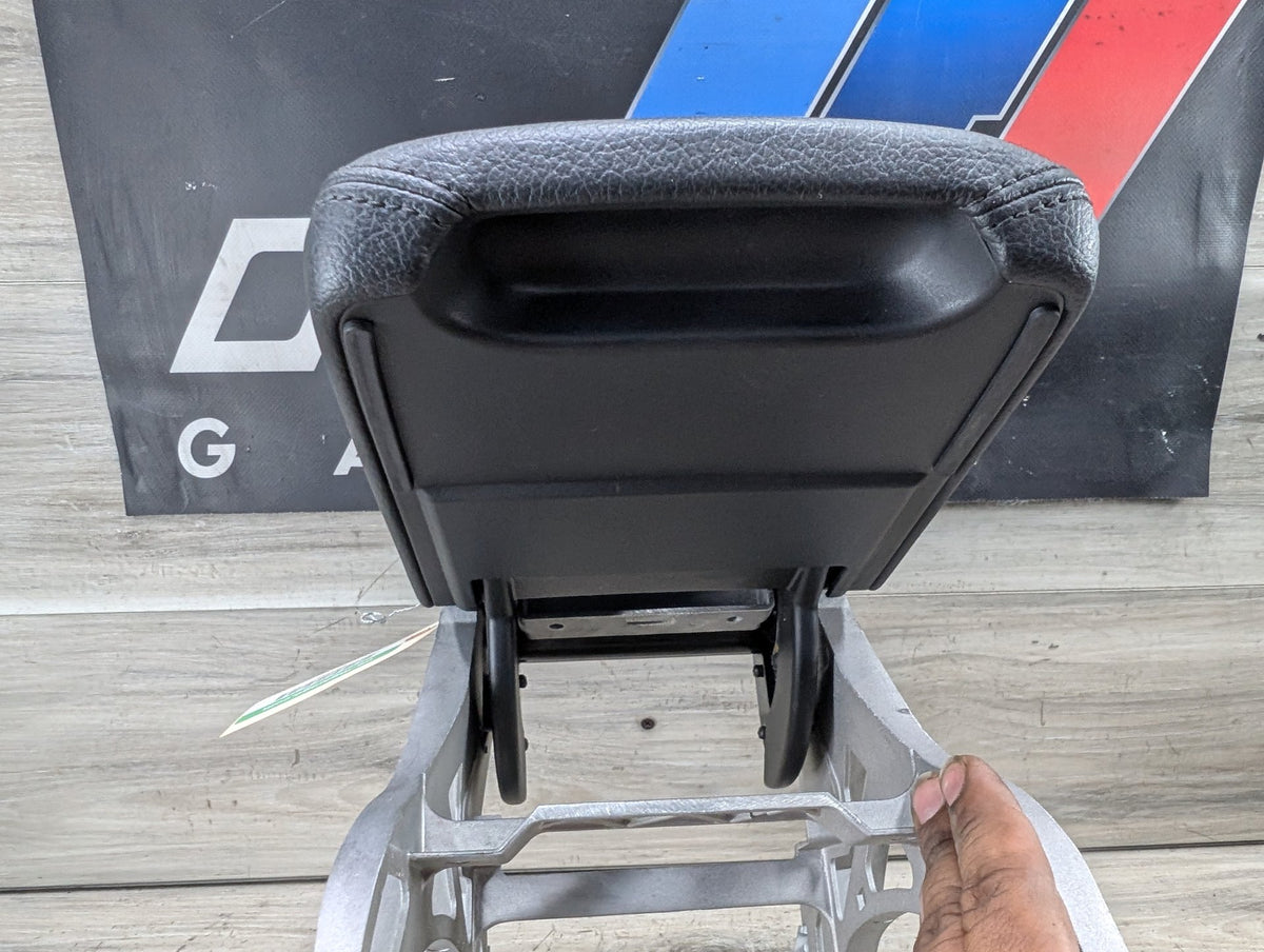 17-25 OEM AUDI A4 A5 RS5 S4 S5 Bracket Console Armrest Base Mounting Black
