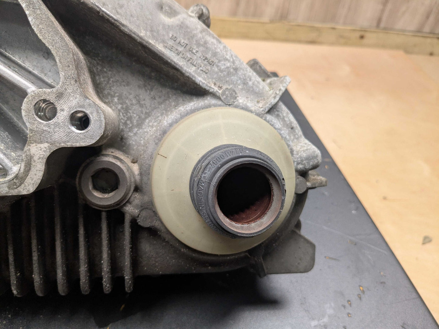 2010 BMW X6 Transmission Transfer Case 152121k 7599890