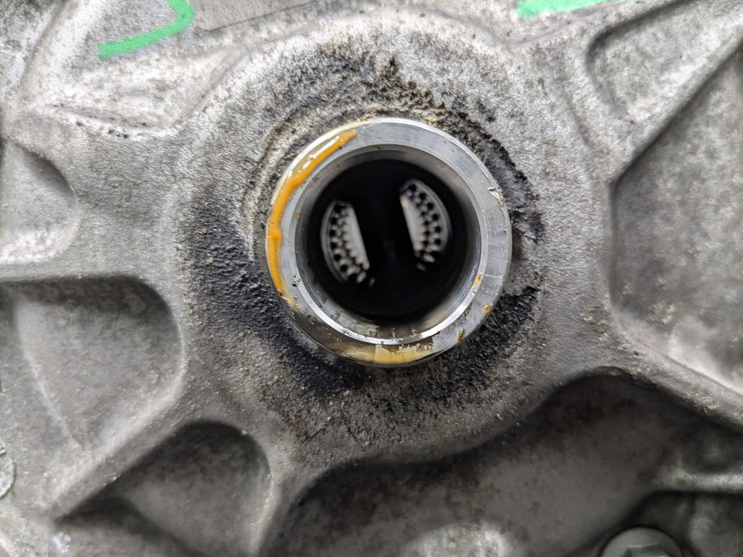 2010 BMW X5 E70 Front Axle Carrier Differential 7552533 07-14 OEM BMW E70 E71 X5 X6 X5M AWD Front Differential Axle Carrier Ratio 3.64