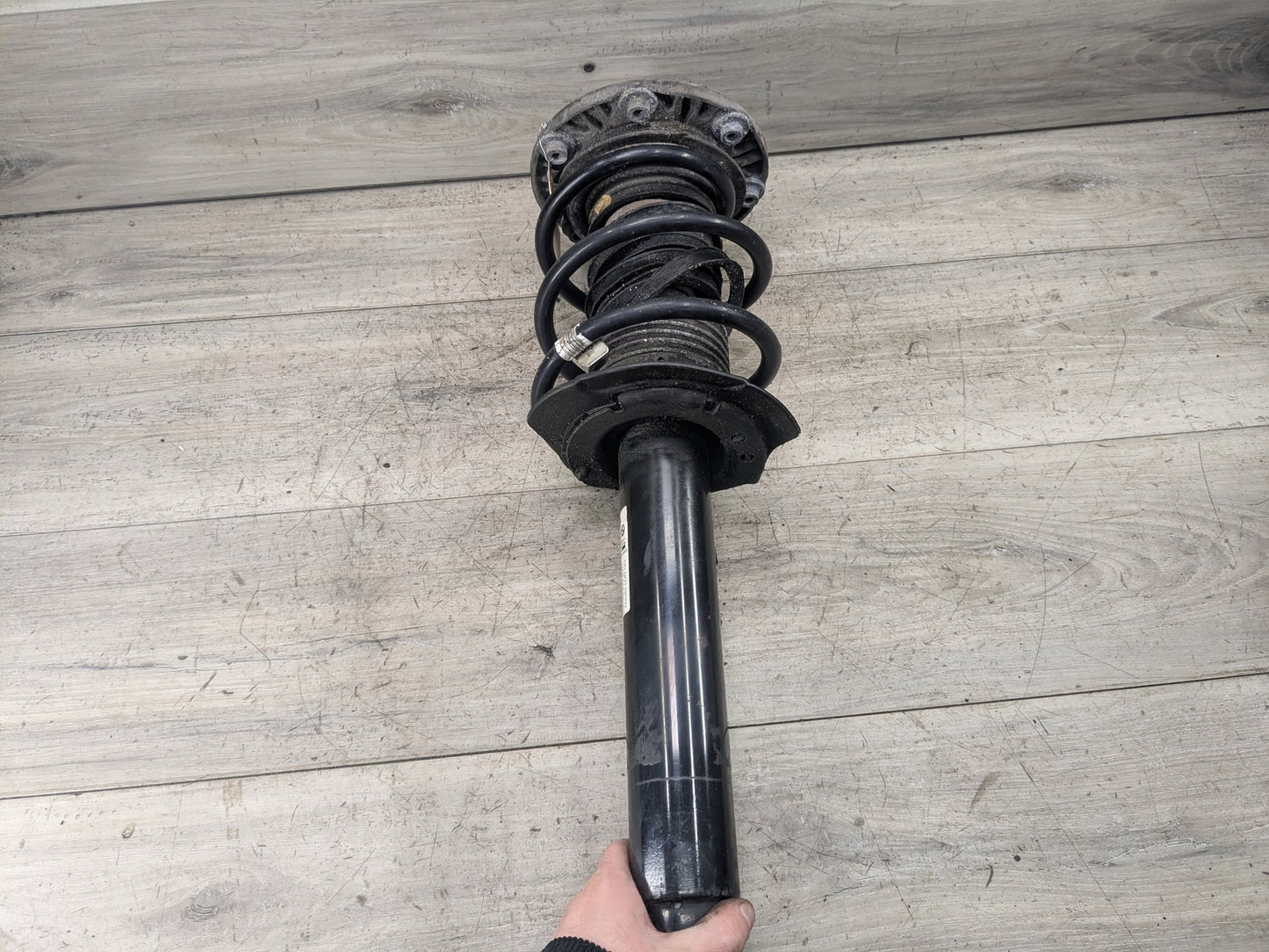 2017 BMW 340i F34 Front Left Driver Spring Strut Shock Absorber 6873781 *14-19 OEM BMW F34 335 340 Front Left Driver Shock Absorber Strut Spring