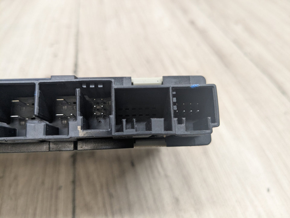 19-25 OEM BMW F97 G05 G07 G20 G22 X5 X7 Front Left or Right Seat Control Module