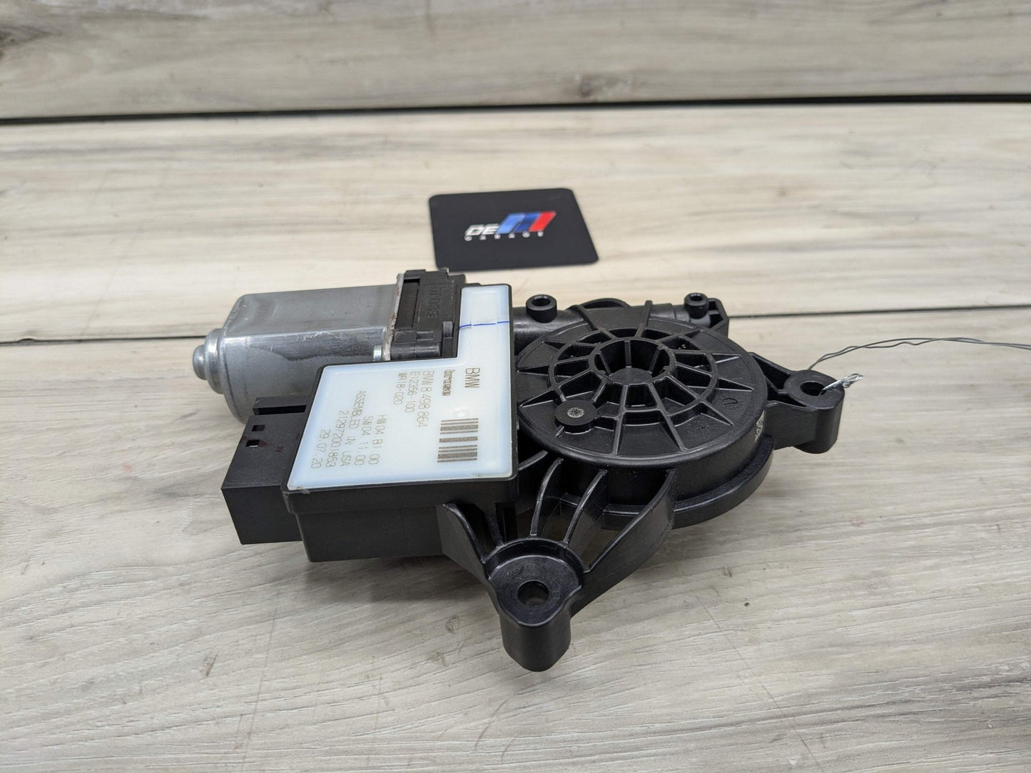 2021 BMW M340i G20 Rear Right Passenger Door Window Glass Regulator Motor 8498864 OEM BMW G20 G80 330 M340 REAR Right Passenger Side Door Window Regulator Motor