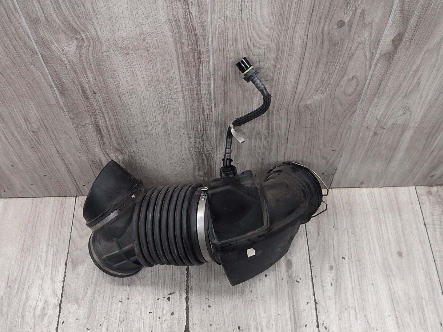 OEM BMW G20 G22 G23 G26 M340 M440 Engine B58 Filtered Air Intake Pipe Resonator