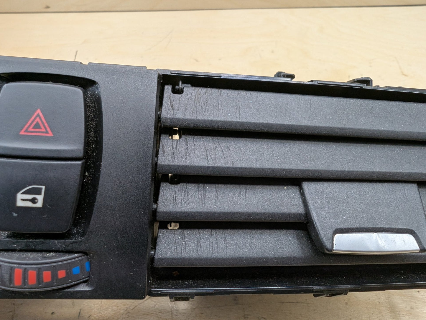 OEM BMW F30 F32 F33 F36 F80 F82 F83 M3 M4 Front Dash Central AC Air Vent Grille