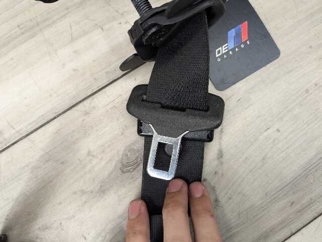 13-15 OEM BMW F01 F02 740 750 760 Front Right Passenger Seatbelt Retractor Black