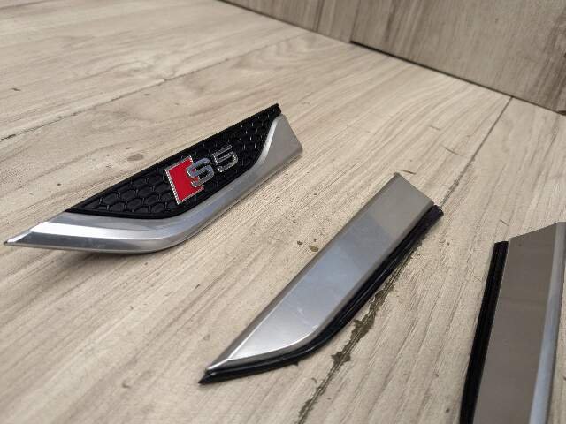 18-24 OEM Audi S5 Sportback Front Left Right Fender Emblem Black/Silver SET
