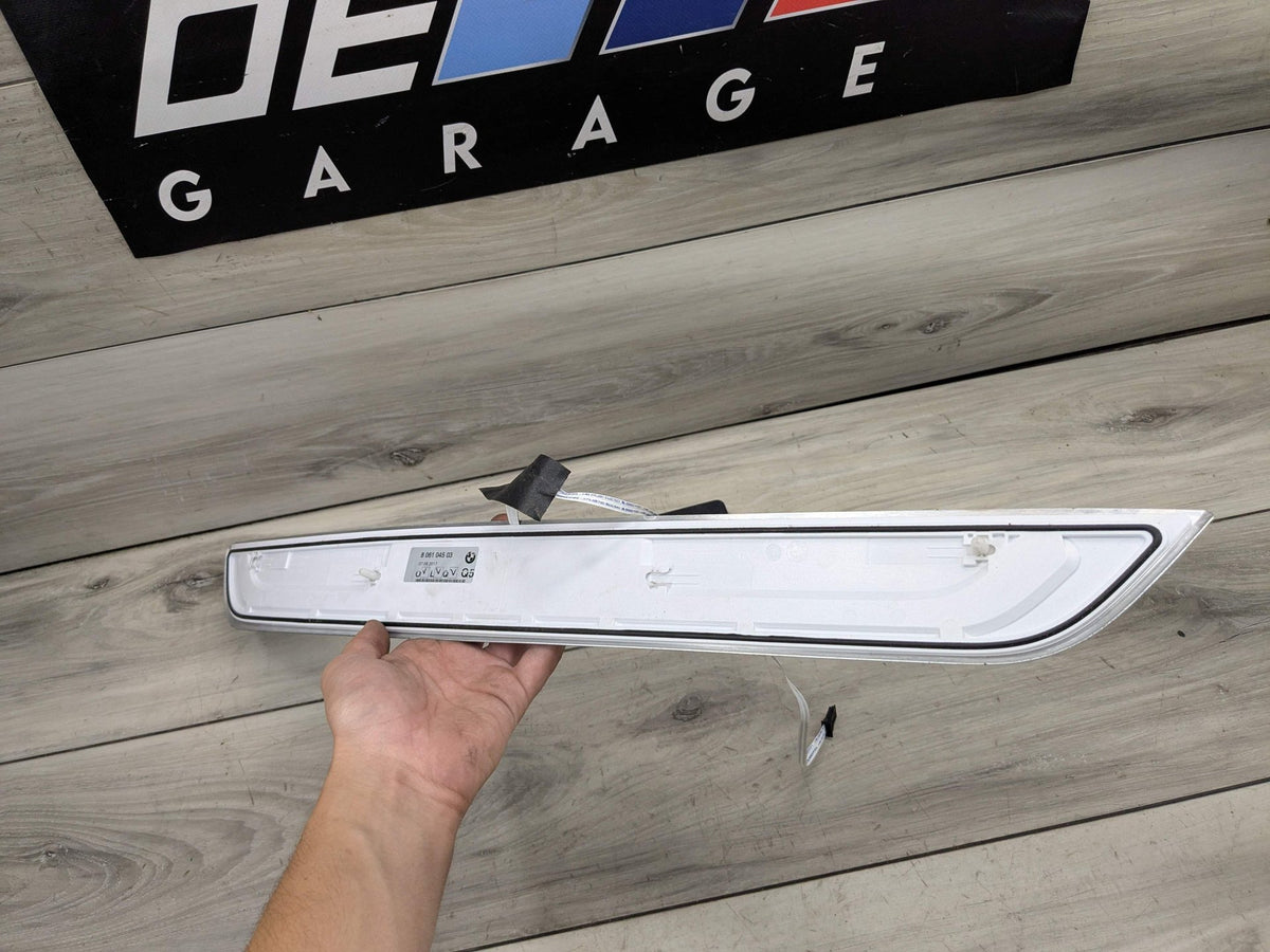 16-22 OEM BMW G12 OEM Rear Left Driver Door Sills M Trim Illuminated Entry Plate