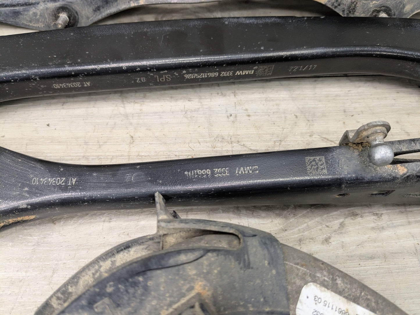 2018 BMW 750i G12 Rear Left Driver Control Arms SET 6861115 OEM BMW G11 G12 G14 G16 G30 Rear Left Driver Side Upper Lower Control Arm SET