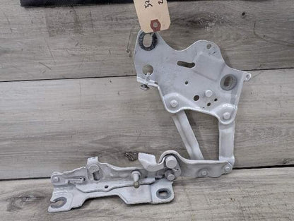 OEM BMW F95 F96 G05 G05 G07 G09 X5 X6 X7 Left Right Hood Hinges Pair White A96