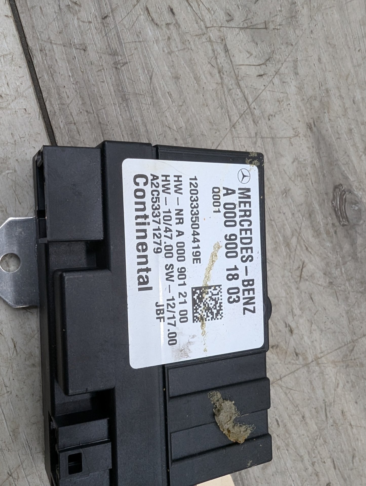 2009-2017 Mercedes-Benz E550 E-Class A207 EKP Fuel Pump Module A0009001803 OEM