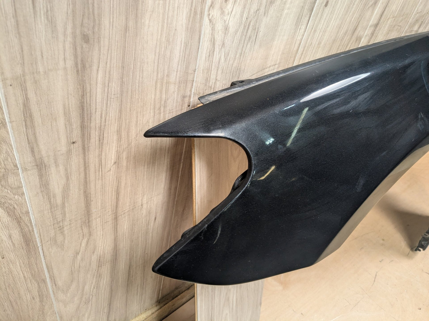 2010-2015 BMW 750i F01- Left Driver Side Fender PN: 7261461